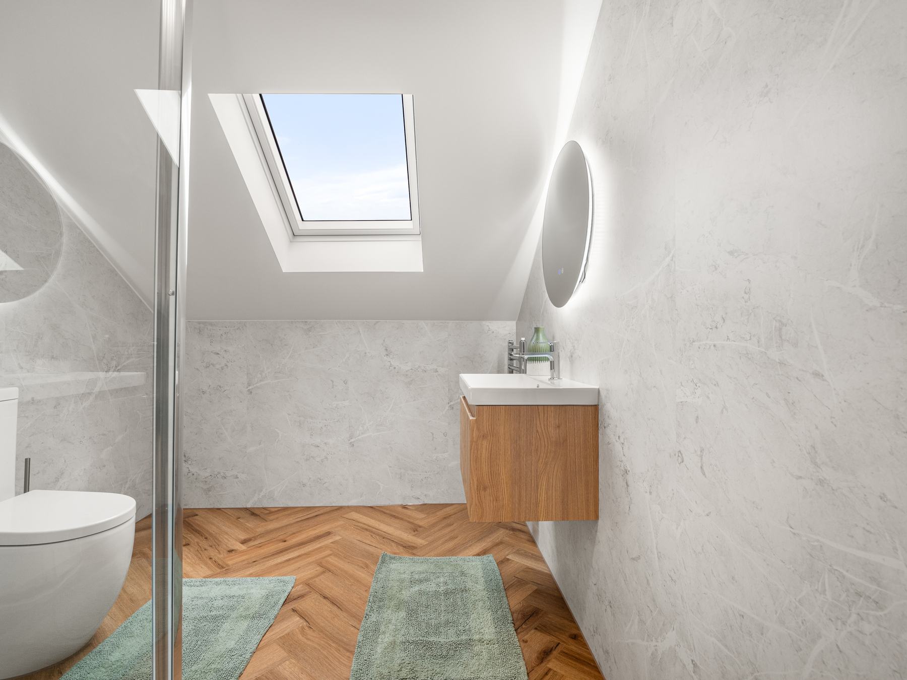Luxury ensuite bathroom photography, 5-bedroom home Glasgow