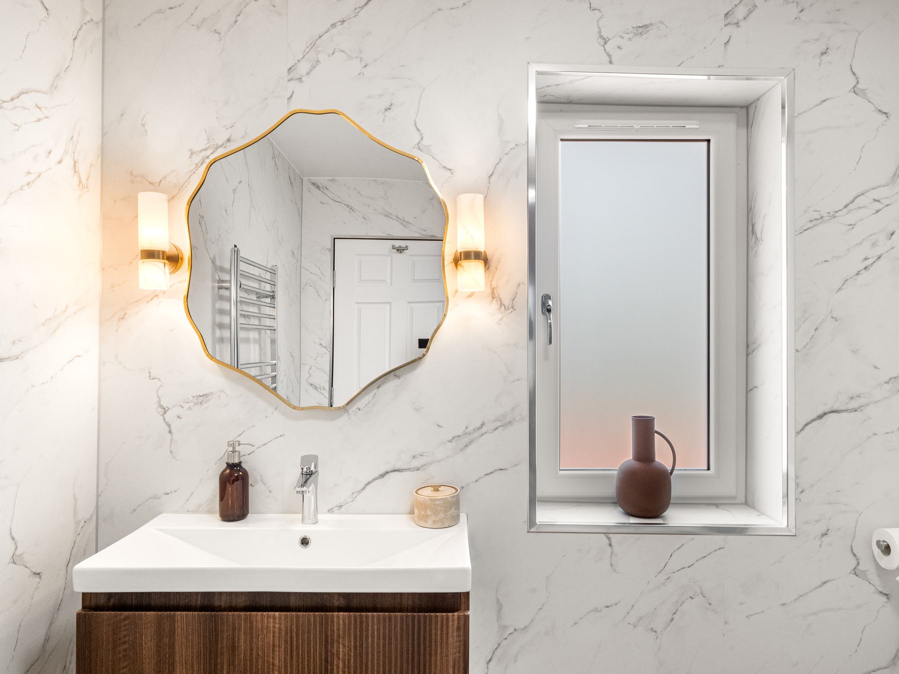 HDR property photography, marble bathroom vanity, Glasgow