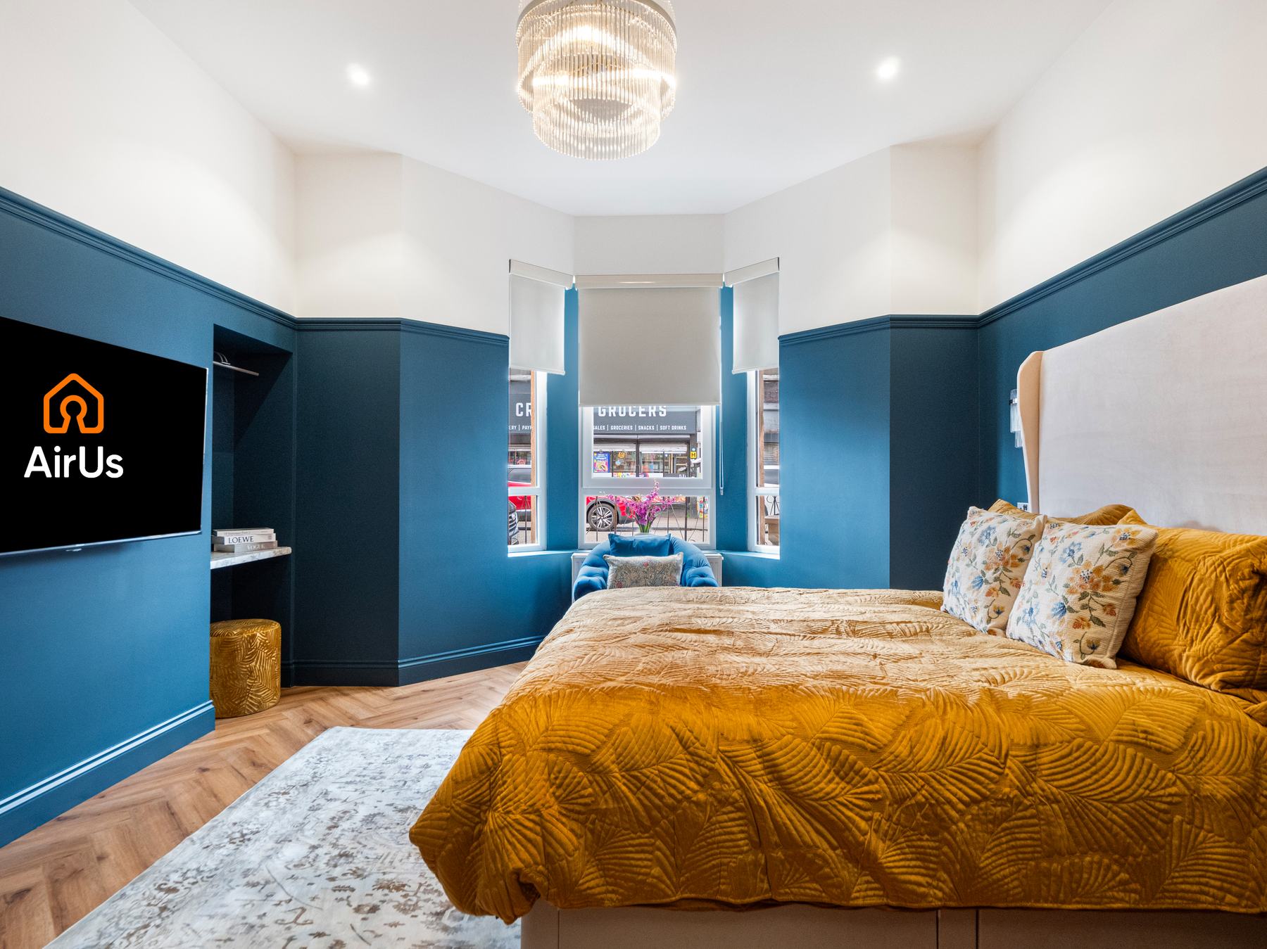Estate agent photography Glasgow, bedroom bay window seating